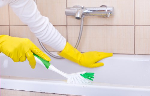 Detailed cleaning of a modern kitchen by Collierswood cleaners